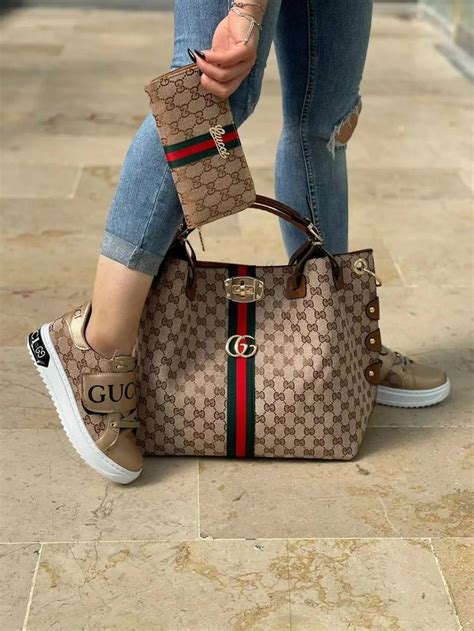 gucci azioni in borsa|borse Gucci griffate.